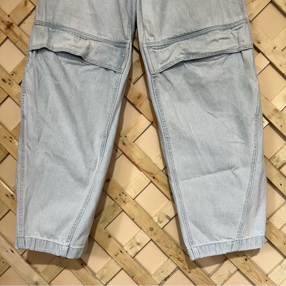 BDG Urban Outfitters Cargo High Rise Extreme Baggy Jeans Light Size 26 - Picture 2 of 8